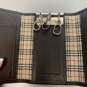 Burberry 3 ring key case/holder wallet